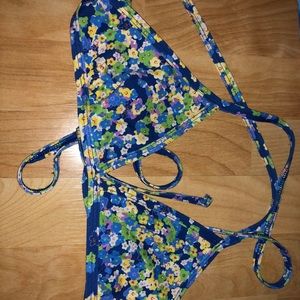 JOLYN GARDEN SIZE SMALL TRIANGLE TOP